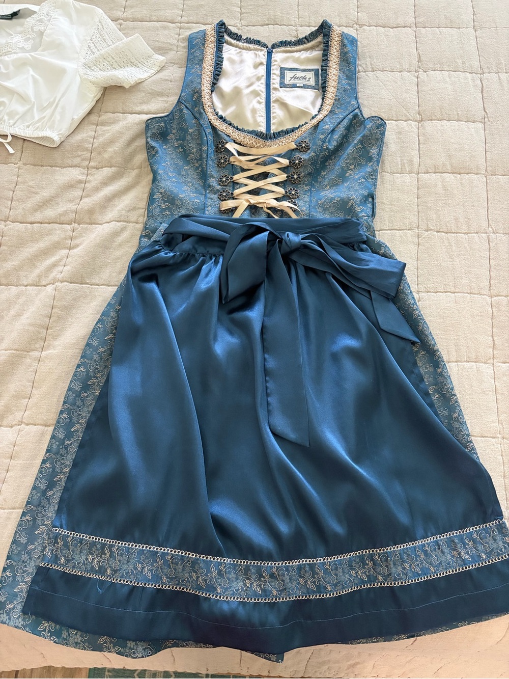 Traditional Blue Satin Dirndl w/ Champagne embroidery Sz 40 ~ 8/10 US
